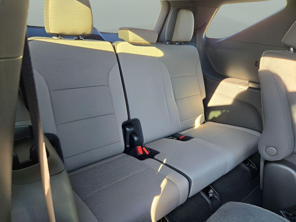 new 2026 Chevrolet Traverse car, priced at $46,545