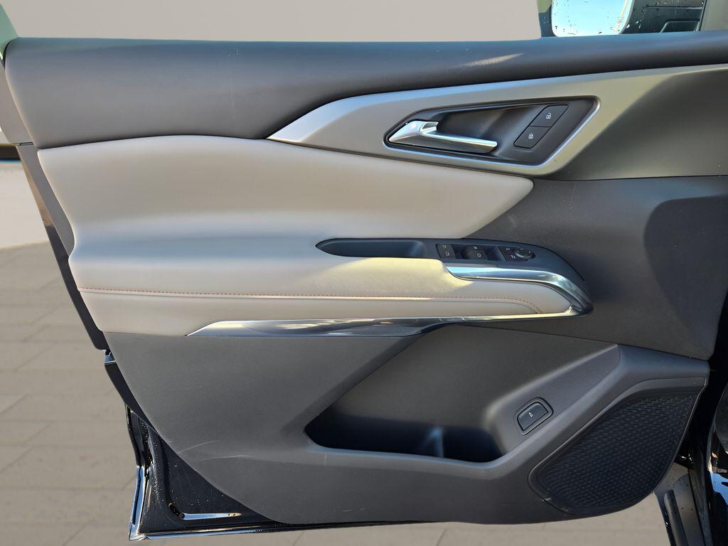 new 2026 Chevrolet Traverse car, priced at $46,545