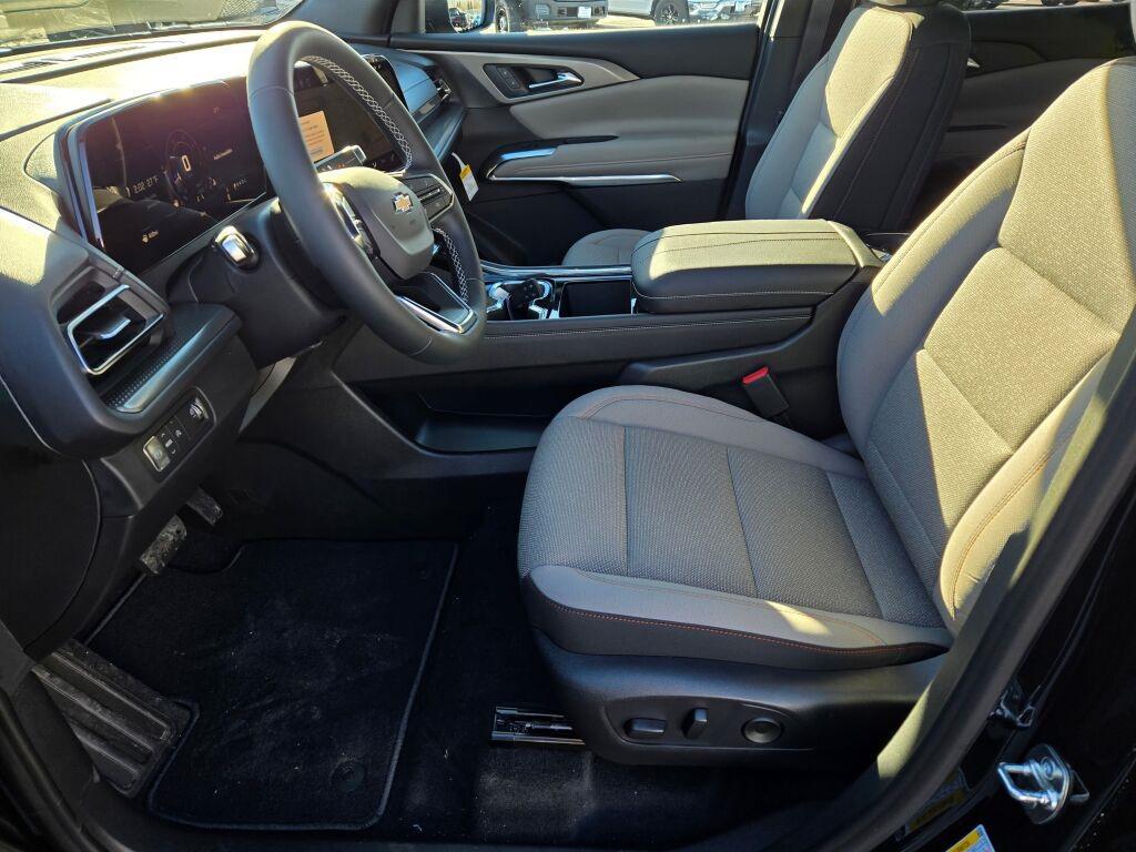 new 2026 Chevrolet Traverse car, priced at $46,545