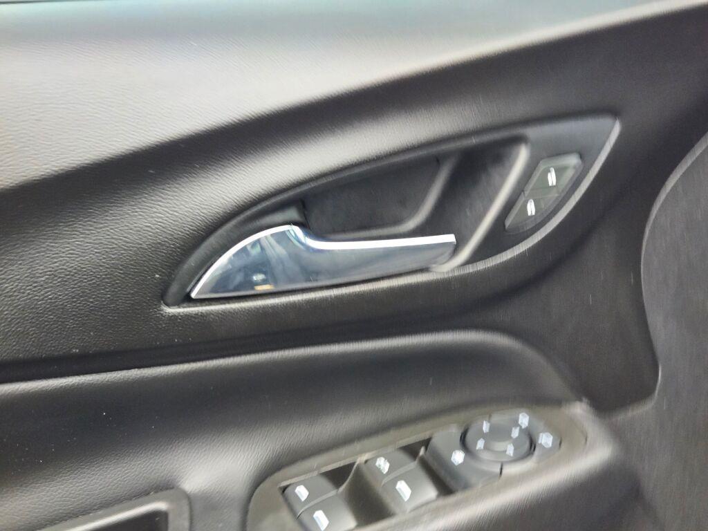 used 2021 Chevrolet Equinox car, priced at $17,950