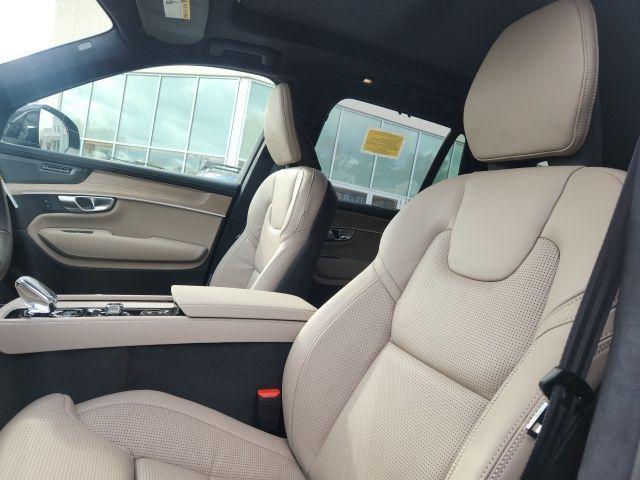 new 2026 Volvo XC90 car, priced at $77,785