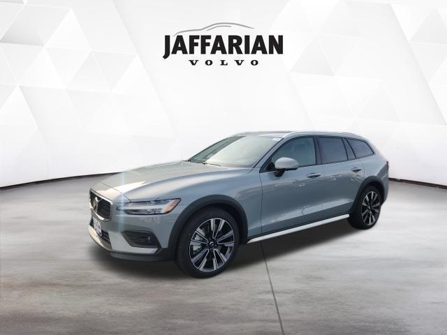 new 2026 Volvo V60 Cross Country car, priced at $64,125