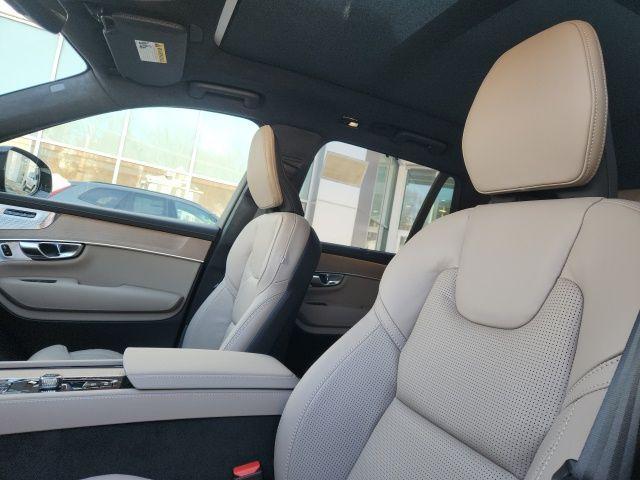 new 2026 Volvo XC90 car, priced at $81,800