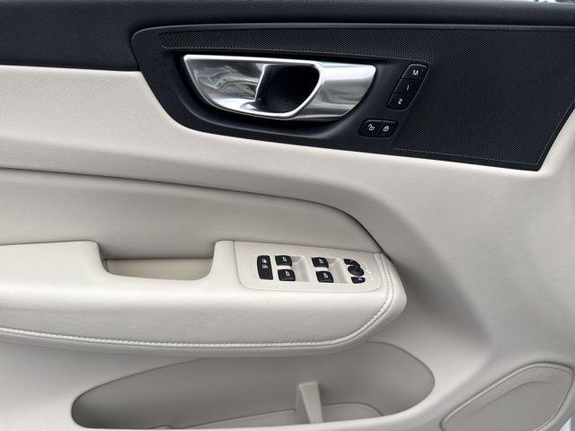 used 2023 Volvo XC60 car, priced at $33,500