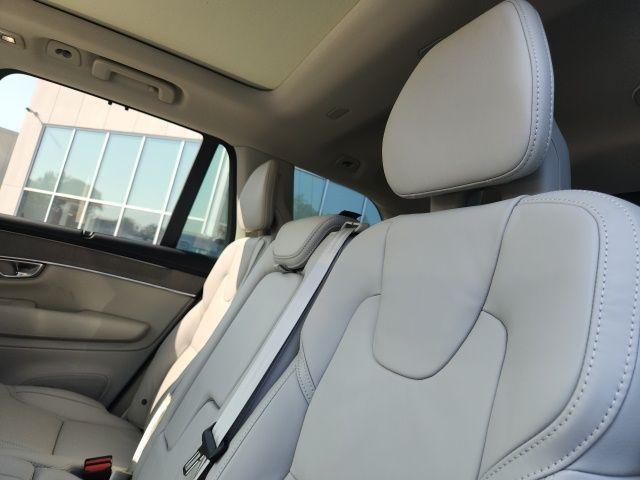 new 2026 Volvo XC90 car, priced at $75,155