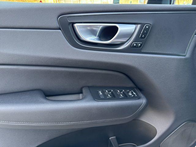 new 2026 Volvo XC60 car, priced at $54,435