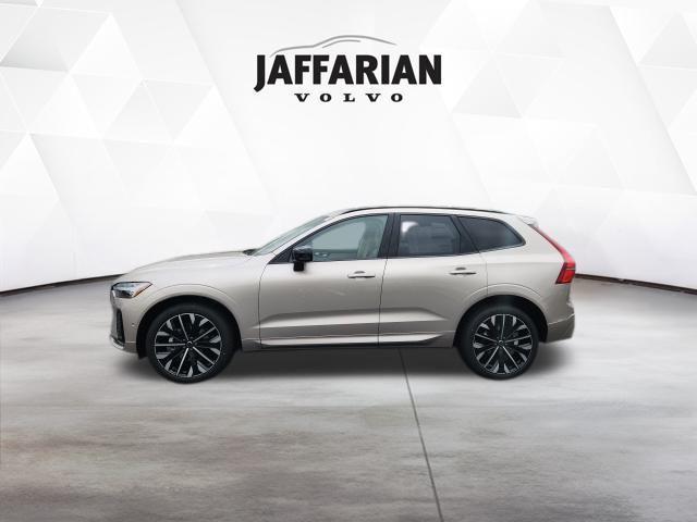 new 2026 Volvo XC60 car, priced at $63,935