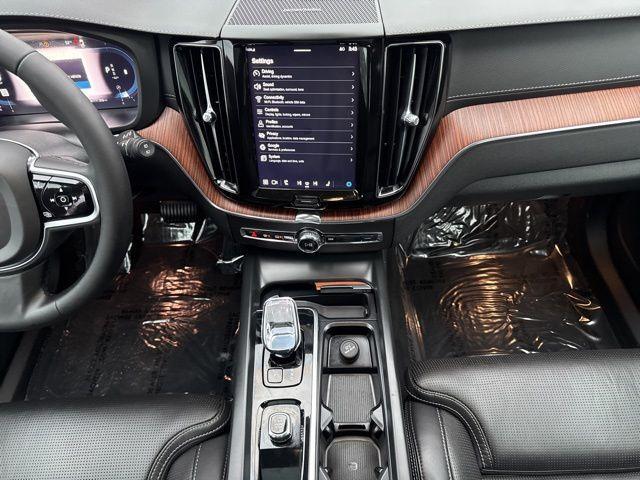 used 2023 Volvo XC60 car, priced at $40,500