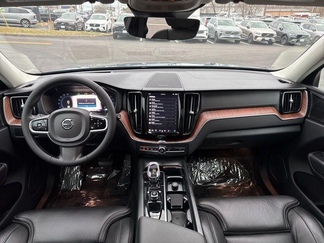 used 2023 Volvo XC60 car, priced at $40,500