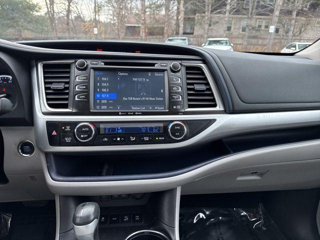 used 2017 Toyota Highlander car, priced at $19,688