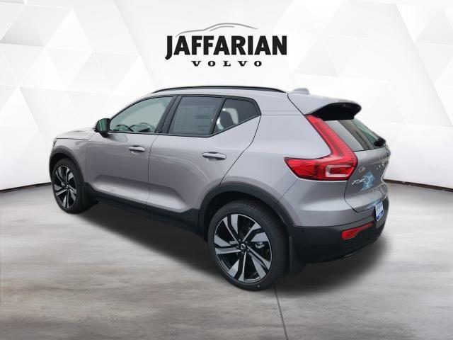new 2026 Volvo XC40 car, priced at $53,985