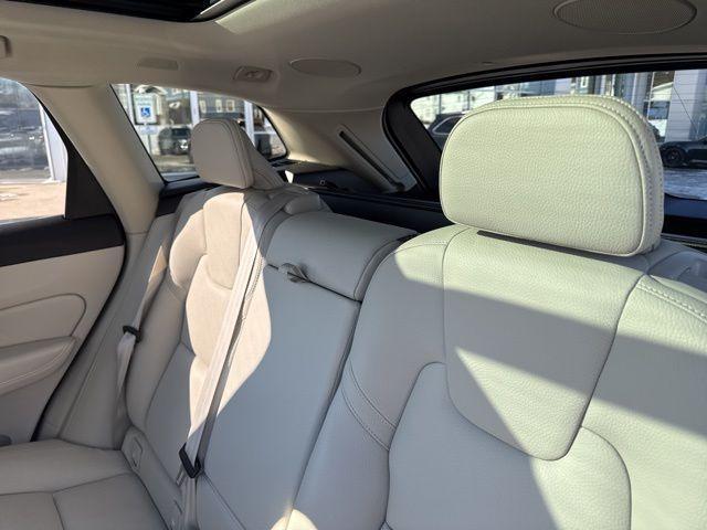 used 2023 Volvo XC60 Recharge Plug-In Hybrid car, priced at $39,845