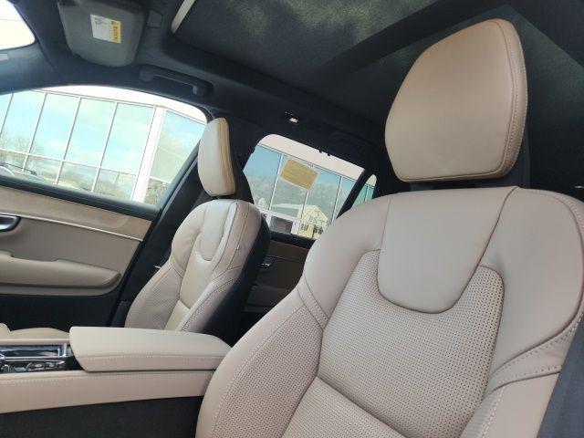 new 2026 Volvo XC90 car, priced at $77,800