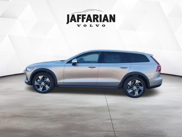 new 2026 Volvo V60 Cross Country car, priced at $55,620