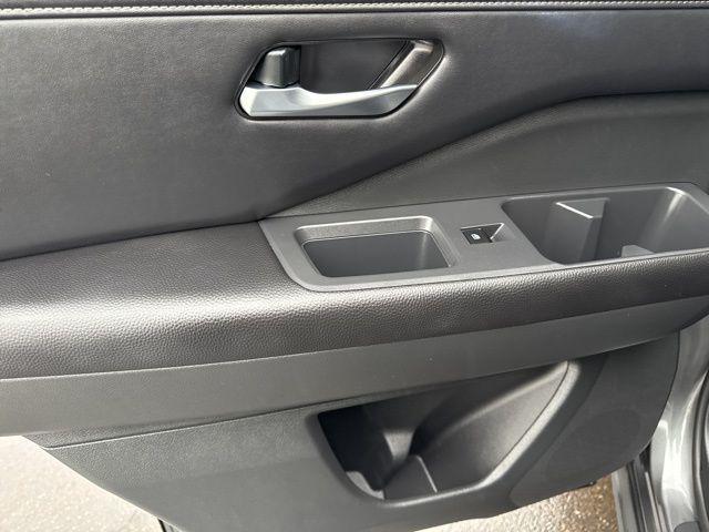 used 2025 Nissan Pathfinder car, priced at $36,288