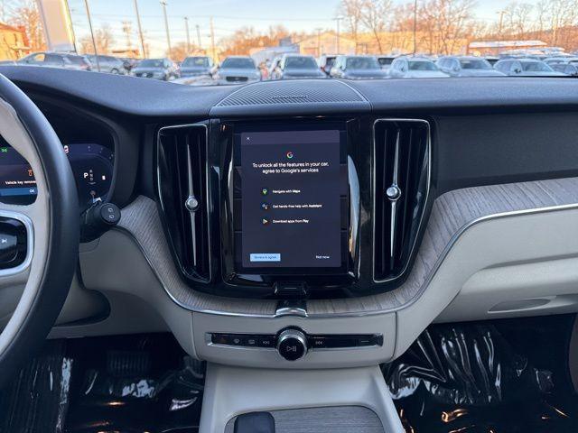 used 2023 Volvo XC60 car, priced at $31,500