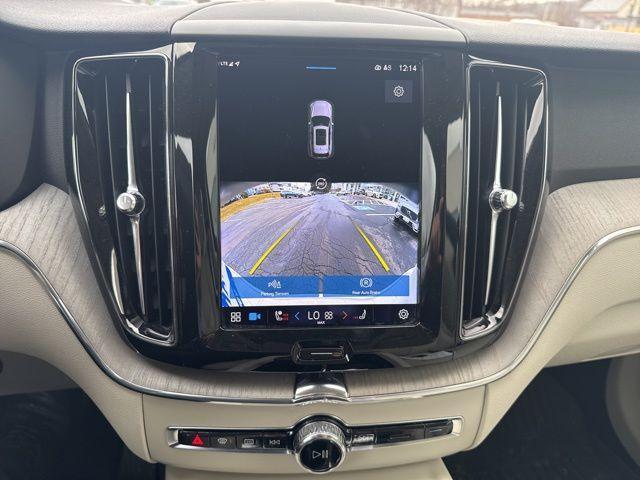 used 2023 Volvo XC60 car, priced at $34,900