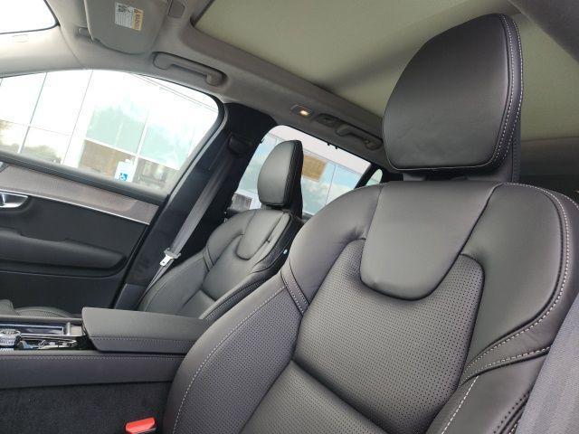 new 2026 Volvo XC90 Plug-In Hybrid car, priced at $91,550