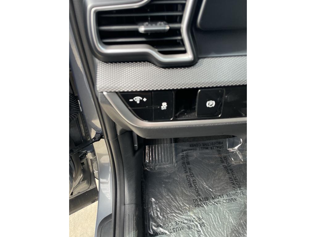 used 2025 Kia Sportage car, priced at $23,995