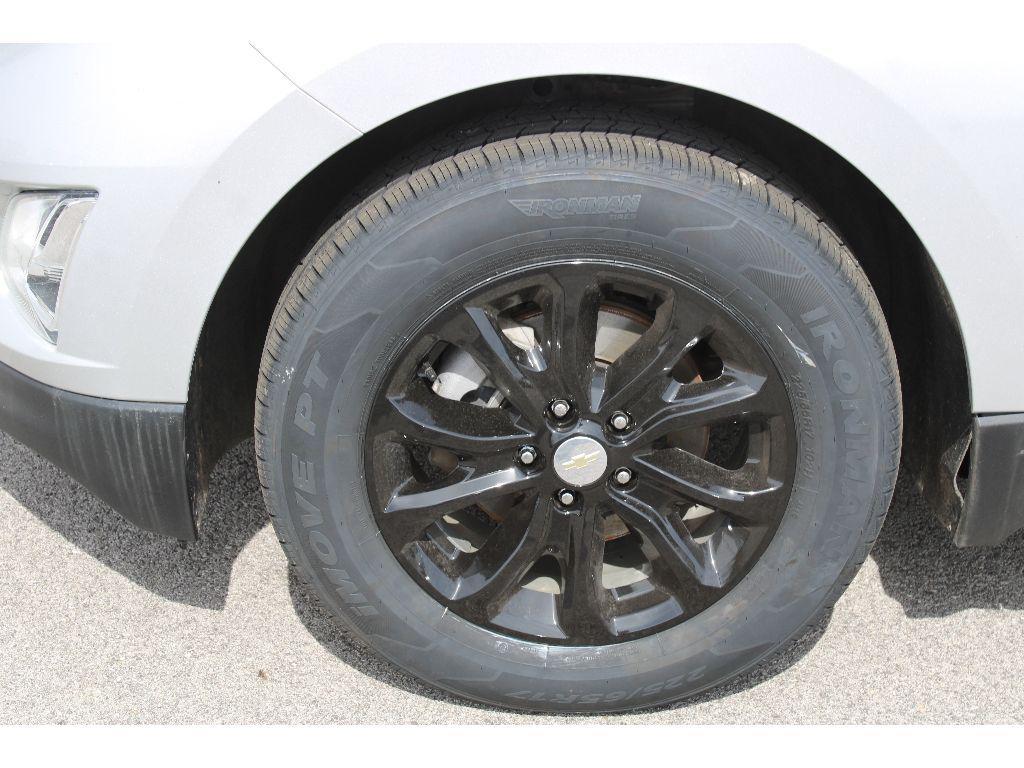 used 2021 Chevrolet Equinox car, priced at $13,995