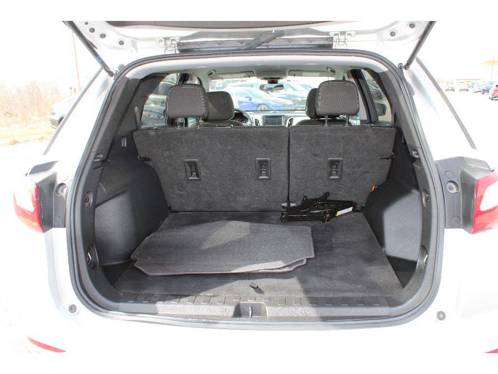 used 2021 Chevrolet Equinox car, priced at $13,995