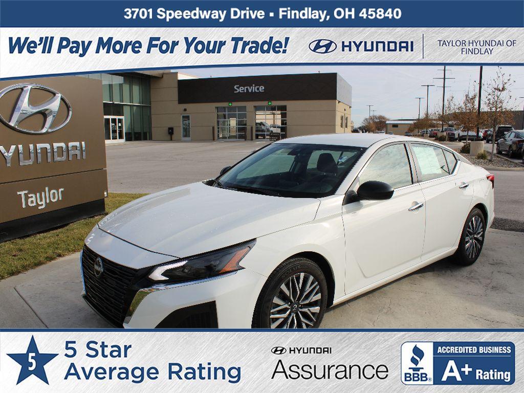 used 2025 Nissan Altima car, priced at $22,995