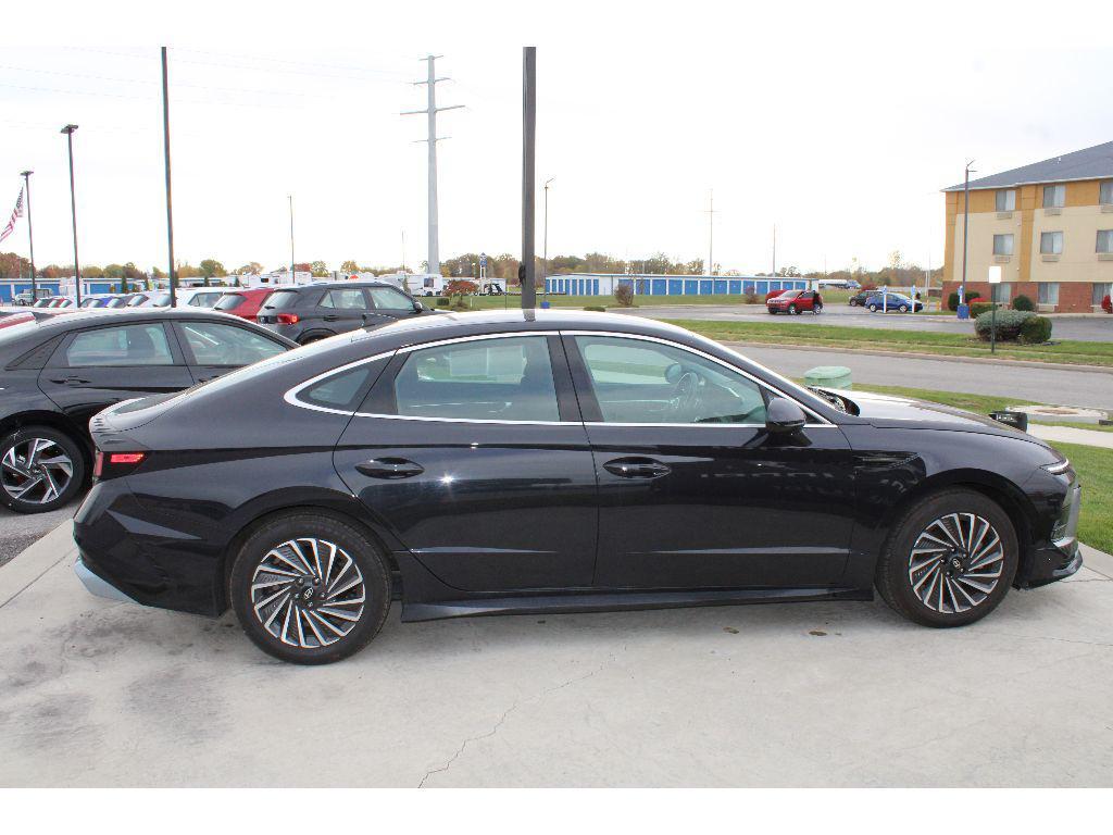 used 2024 Hyundai Sonata Hybrid car, priced at $22,995
