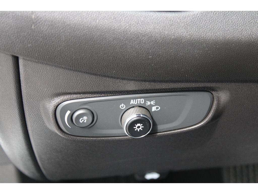 used 2023 Chevrolet Equinox car, priced at $18,995