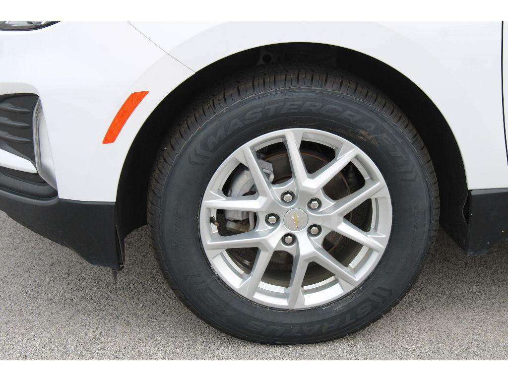 used 2023 Chevrolet Equinox car, priced at $18,995