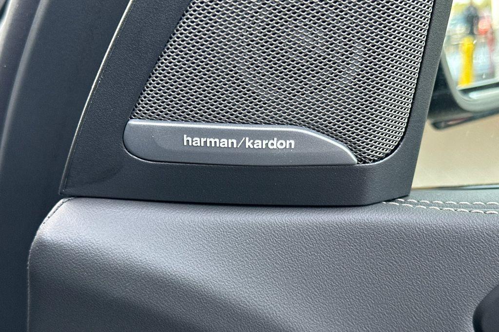 new 2026 BMW X7 car, priced at $98,165