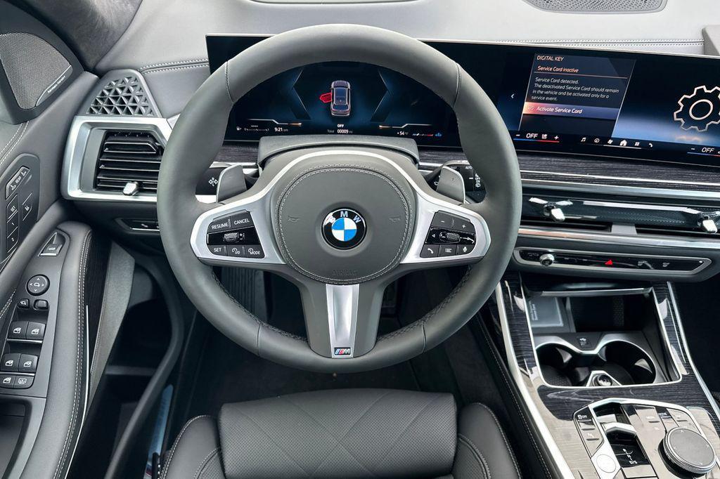 new 2026 BMW X7 car, priced at $98,165