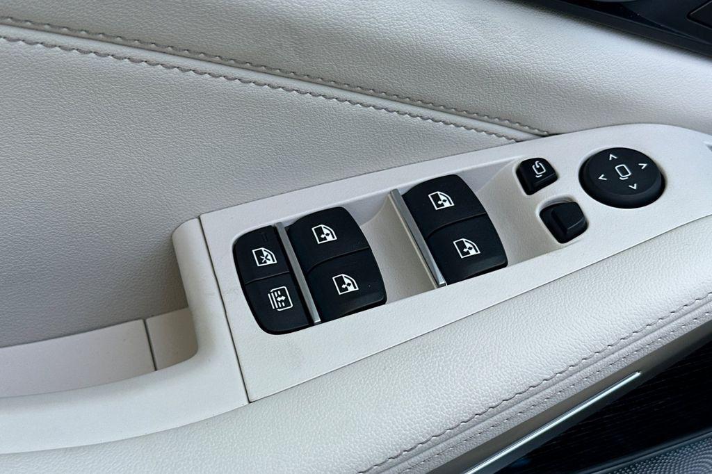 new 2026 BMW X7 car, priced at $131,305