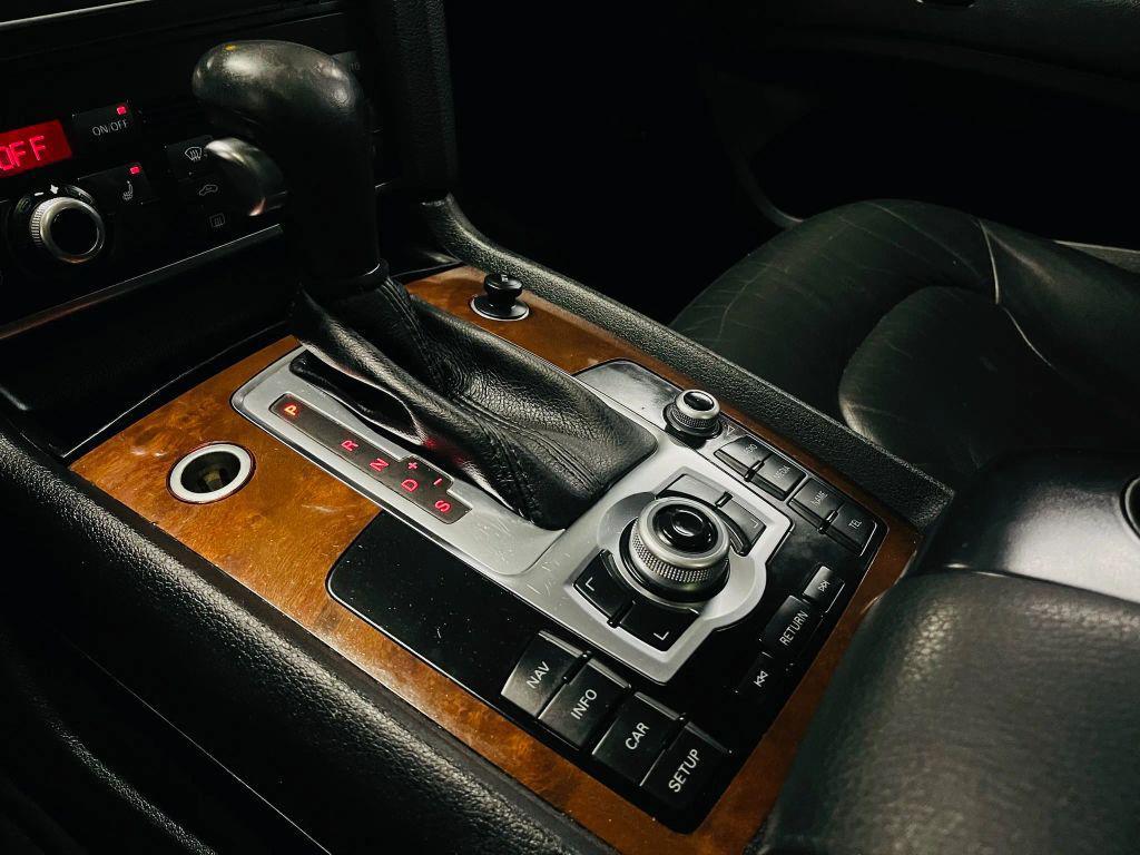 used 2010 Audi Q7 car, priced at $6,200