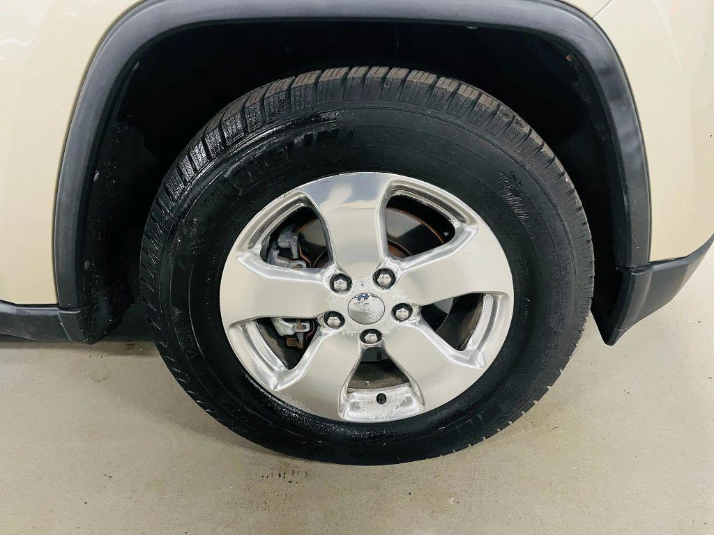 used 2011 Jeep Grand Cherokee car, priced at $9,500