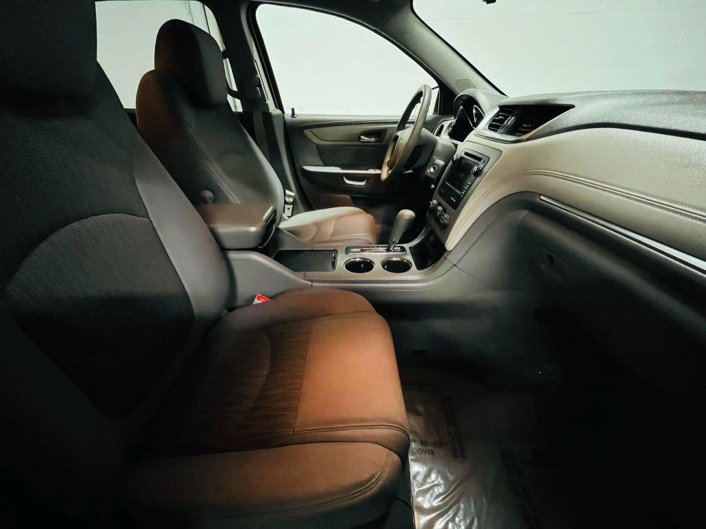 used 2014 Chevrolet Traverse car, priced at $8,500