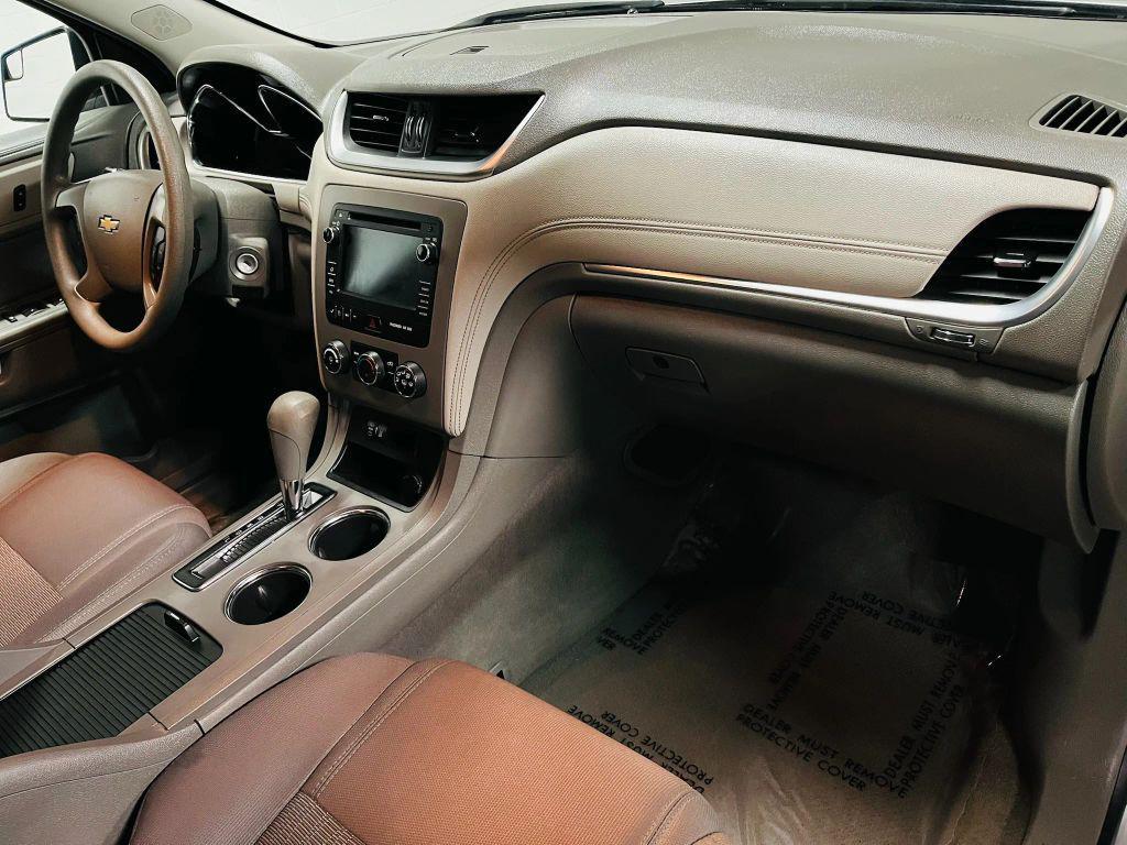 used 2014 Chevrolet Traverse car, priced at $8,500