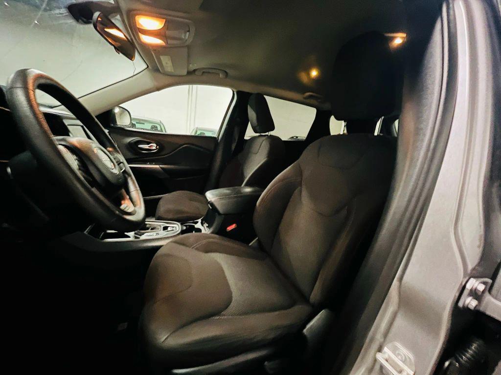 used 2019 Jeep Cherokee car, priced at $10,250