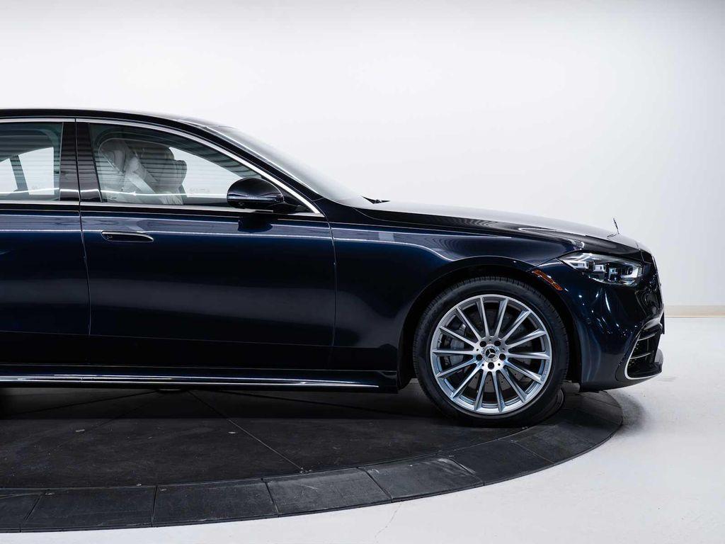 Mercedes-Benz S-Class view 13