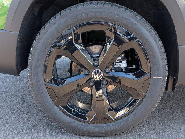 new 2026 Volkswagen Taos car, priced at $35,646