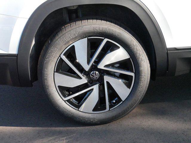 new 2026 Volkswagen Atlas car, priced at $47,445