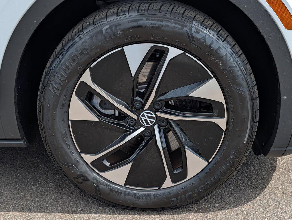 used 2022 Volkswagen ID.4 car, priced at $23,345