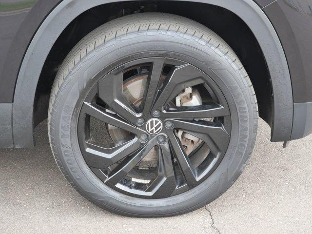 used 2023 Volkswagen Atlas car, priced at $28,325