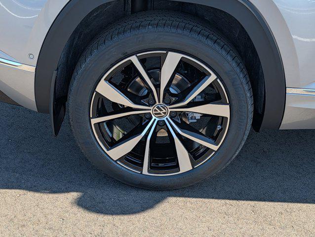 new 2026 Volkswagen Atlas Cross Sport car, priced at $52,437