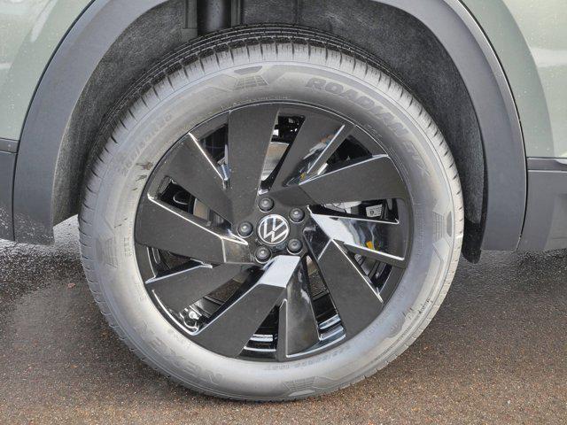 new 2026 Volkswagen Atlas Cross Sport car, priced at $47,388