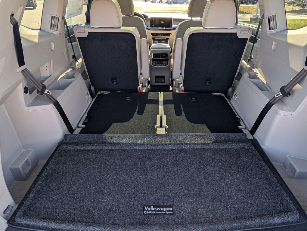 new 2026 Volkswagen Atlas car, priced at $53,282