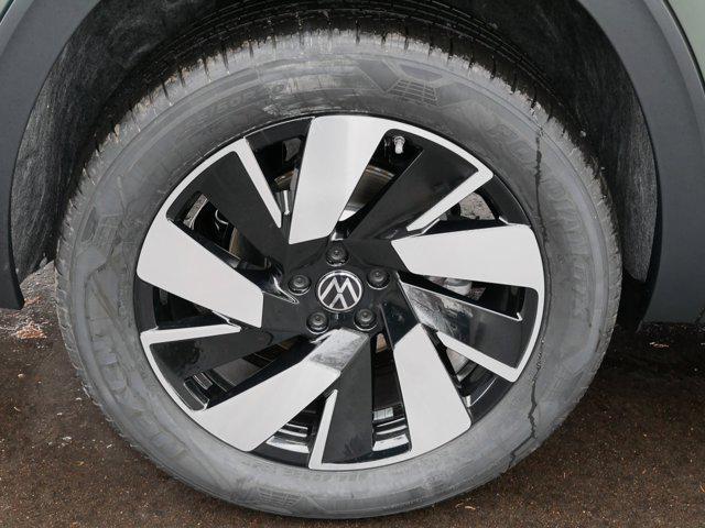 new 2026 Volkswagen Atlas Cross Sport car, priced at $46,793