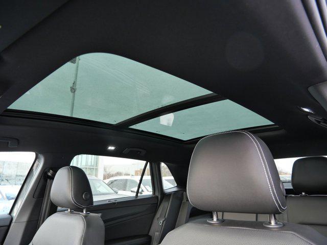 new 2026 Volkswagen Atlas Cross Sport car, priced at $50,326