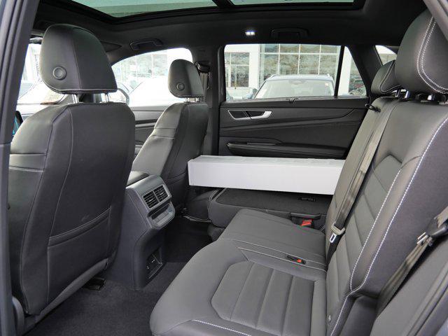 new 2026 Volkswagen Atlas Cross Sport car, priced at $50,326