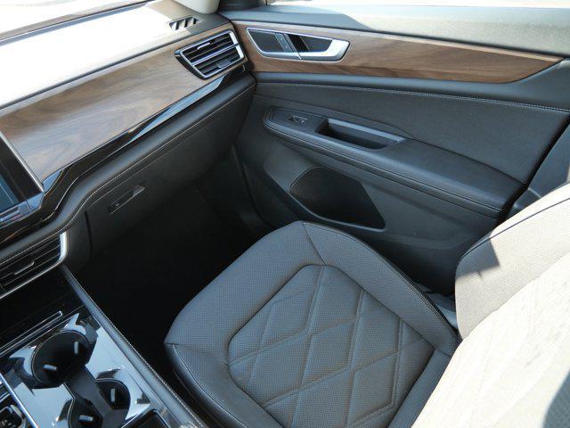 used 2024 Volkswagen Atlas car, priced at $28,325
