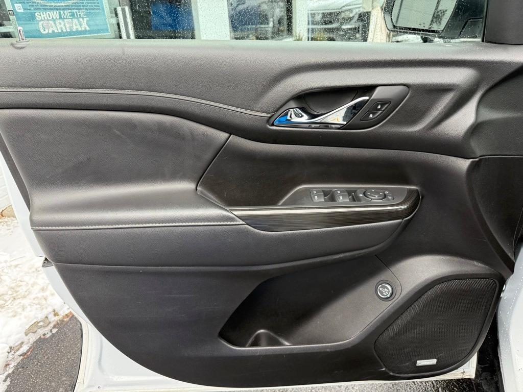 used 2023 GMC Acadia car, priced at $25,887